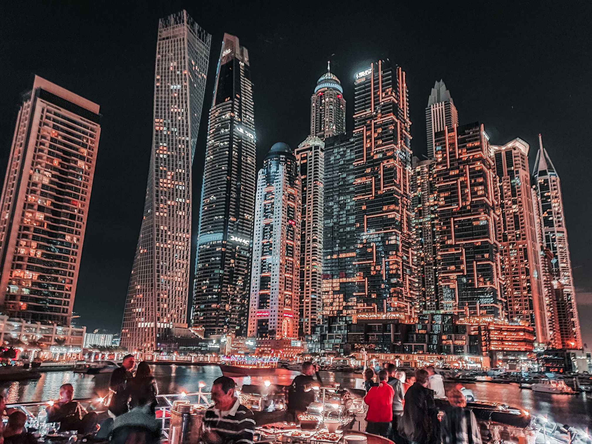https://unsplash.com/@grovemade